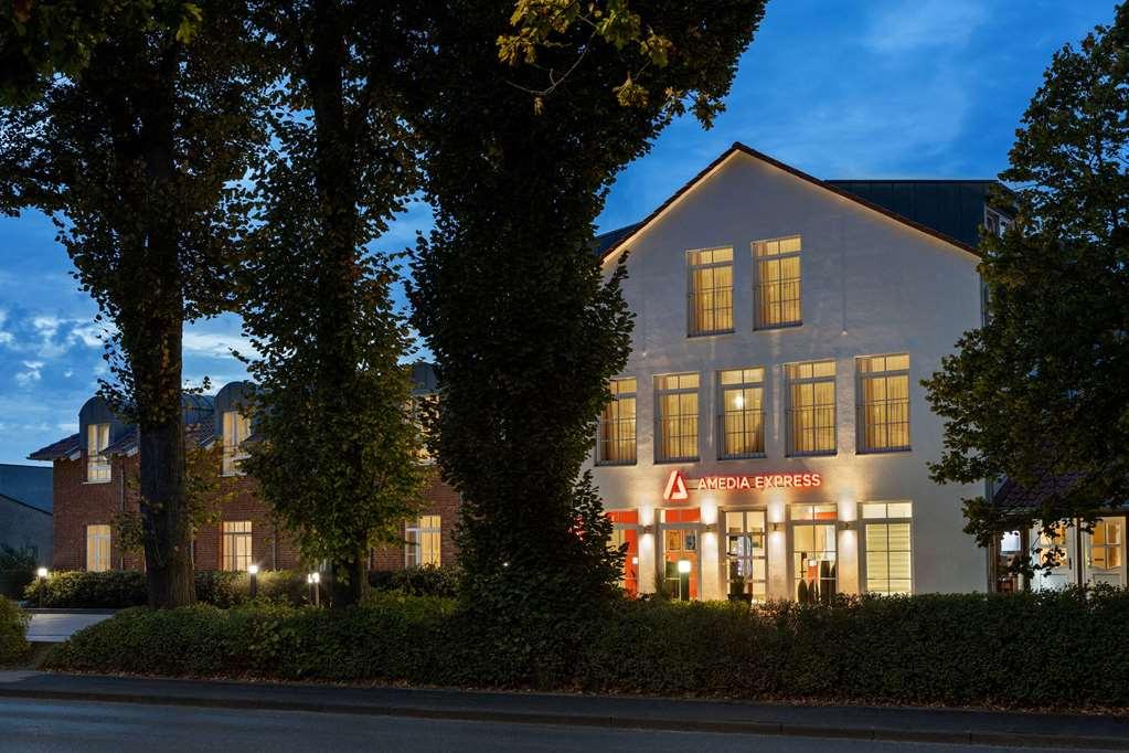 Amedia Express Bielefeld, Trademark Collection By Wyndham Hotell Werther  Exteriör bild